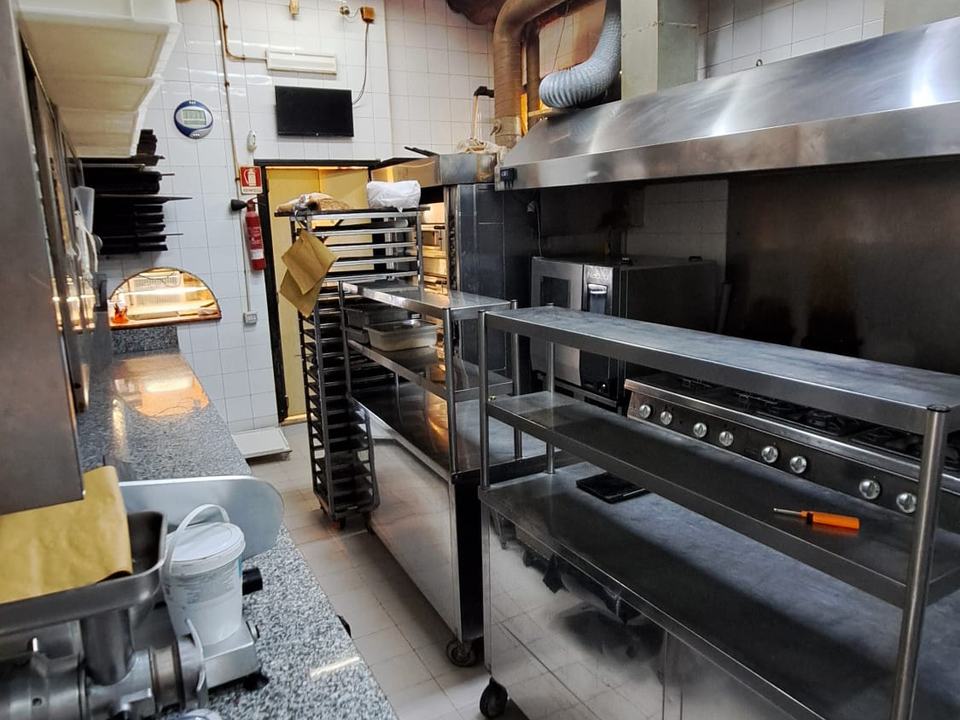 Piani di lavoro e macchinari
